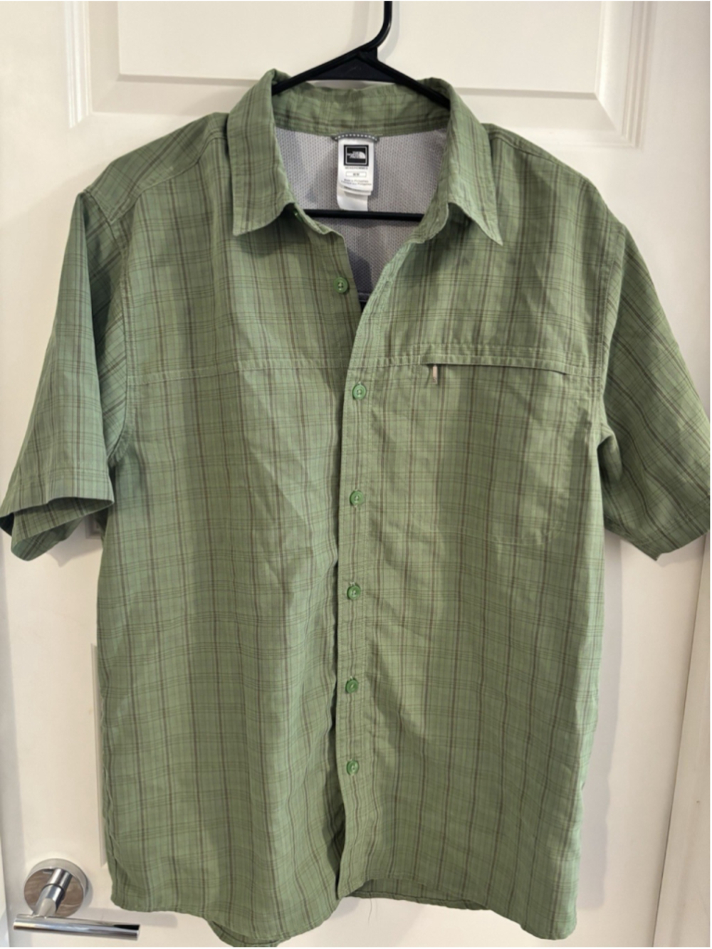 The North Face Mens Green Plaid Short Sleeve Button Down Shirt - Size M